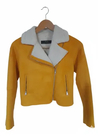 Cazadora Zara Basic amarilla borreguito