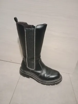 Botas altas niña negras