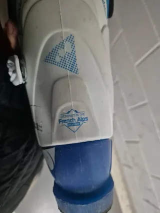 Esquís Wedze azules con fijaciones +botas