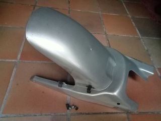 Guardabarros Trasero Honda CBR 600 F2 paso rueda