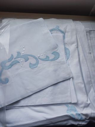 juego SÁBANA y ALMOHADA Ajuar Bordado 200x266