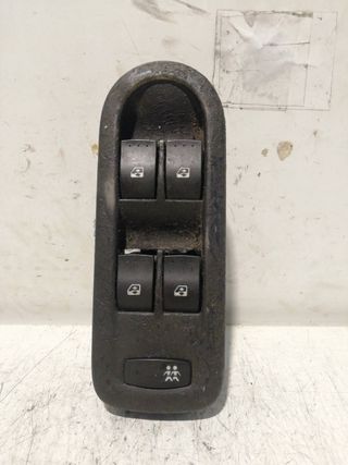 MANDO ELEVALUNAS DELANTERO IZQUIERDO RENAULT MEGANE II BERLI (4)