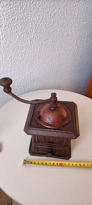 Antiguo Molinillo de Café ELMA