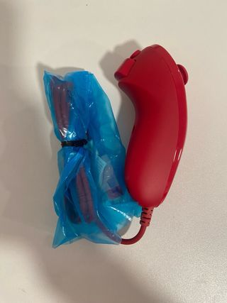 Nintendo Wii Mini Roja + Juego Mario Bros Wii