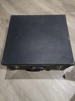 Acordeón rojo con funda