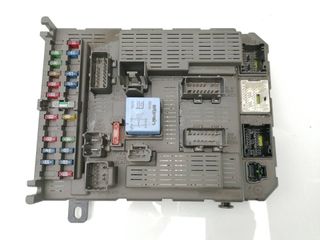 CAJA RELES / FUSIBLES CITROEN C5 BERLINA