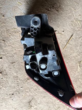 Piloto trasero izquierdoSeat Leon