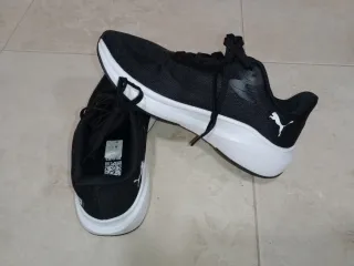 Tenis Puma Negros y Blancos