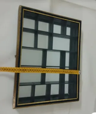 Vitrina de cristal y metal