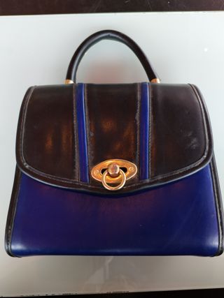 Bolsos de mano negro y azul