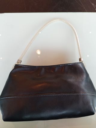 Bolsos de mano negro y azul