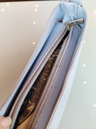 Bolsos de mano negro y azul