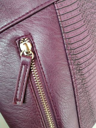 Bolsos de mano negro y azul