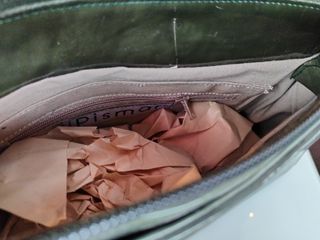 Bolsos de mano negro y azul