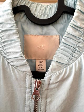 Chaqueta bomber azul claro