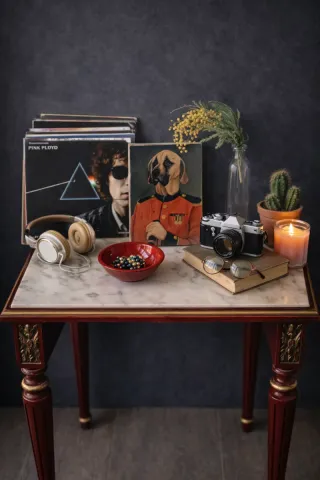 MESITA AUXILIAR DE MÁRMOL PINTADA A MANO + REGALO