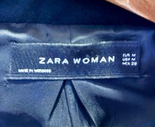 Chaqueta Zara Woman Entallada Negra
