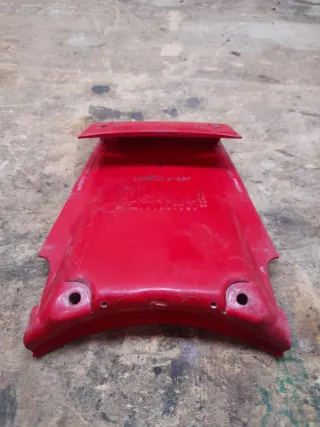 Tapa Trasera Yamaha BWS Roja