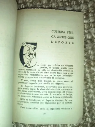 Libro antiguo deportivo (1950)
