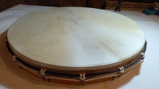 Pandero grande 56 cm con sistema de afinación