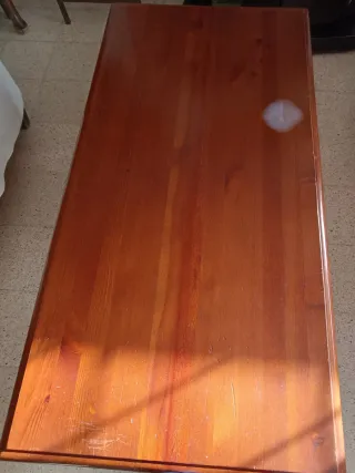 Mesita de salón de madera