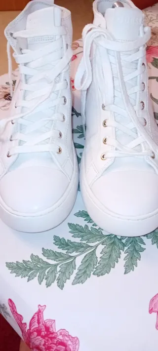 Zapatillas GEESS tobilleras blancas Talla 39