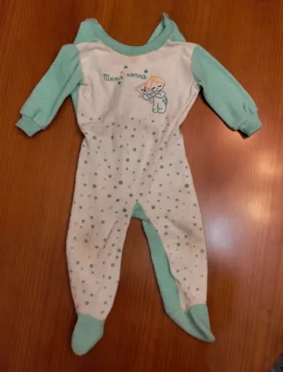 Lote 2 pijamas invierno y batín peques 18 meses