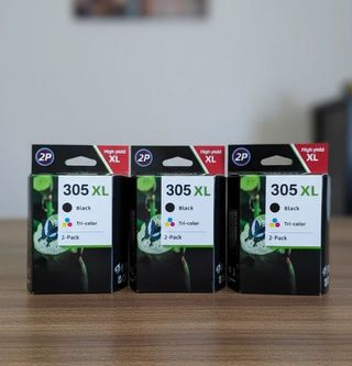 Confezione da 3 Cartucce d'Inchiostro 305 XL Nero e Colore