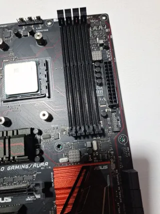 Placa Base ASUS 970 PRO GAMING/AURA y procesador