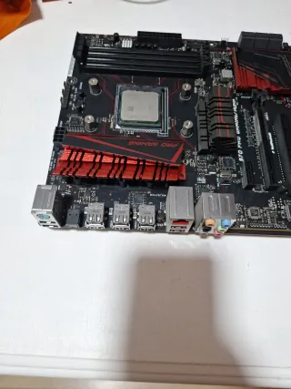 Placa Base ASUS 970 PRO GAMING/AURA y procesador