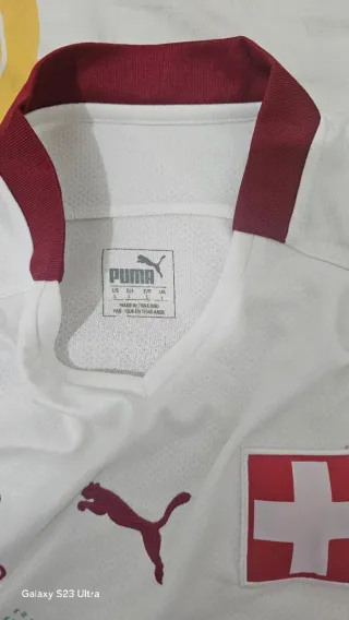 Camiseta Suiza Puma Talla L