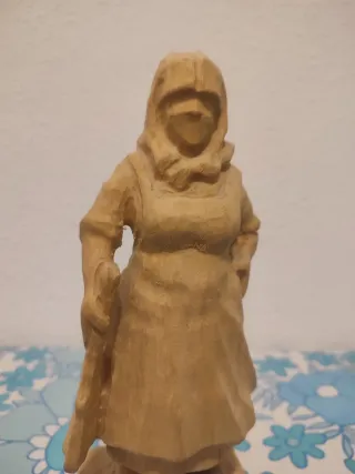 Figura Artesanía Nórdica Madera Handmade