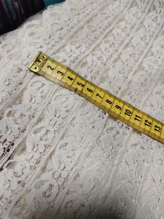 Lote de telas encaje beige y blanco