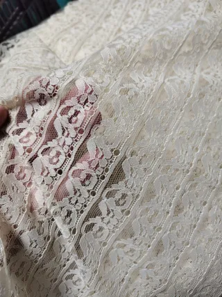 Lote de telas encaje beige y blanco