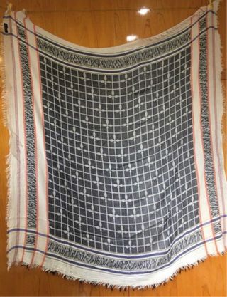 Fular Zara Cuadros Blanco y Negro