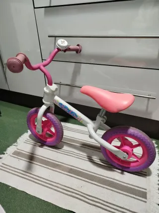 Bicicleta de equilibrio rosa Chicco