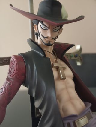 Figura Mihawk One Piece POP