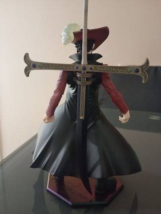 Figura Mihawk One Piece POP