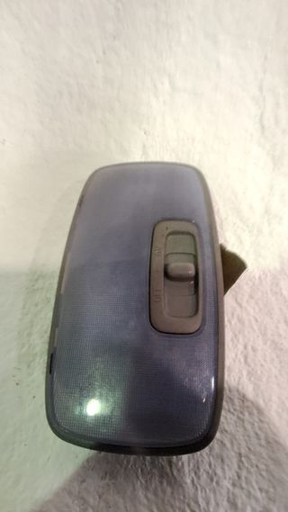 LUZ INTERIOR KIA CARNIVAL