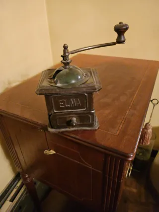 Molinillo de café antiguo ELMA