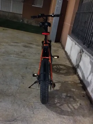 Bicicleta eléctrica todo terreno plegable ,