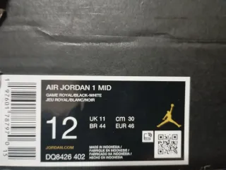 Nike Air Jordan 1 Mid Azul y Blanco