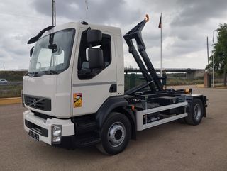 Volvo FE 320-CAMIONES GANCHOS PORTACONTENEDOR