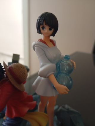 Figura One Piece Odyssey Luffy y Lim