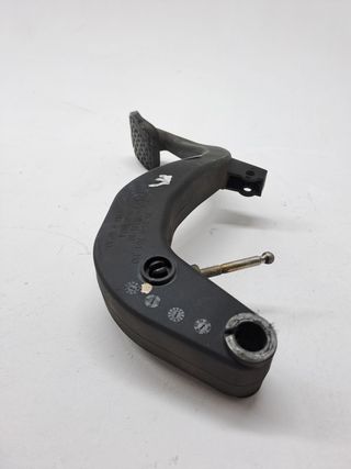 PEDAL EMBRAGUE BMW SERIE 3 BERLINA (E90) (3)