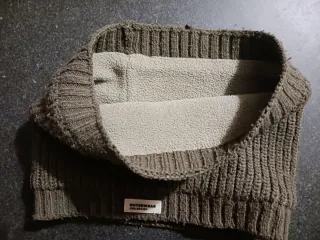 Completo cuffia e scaldacollo verde militare