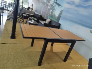 Mesa aluminio jardin.