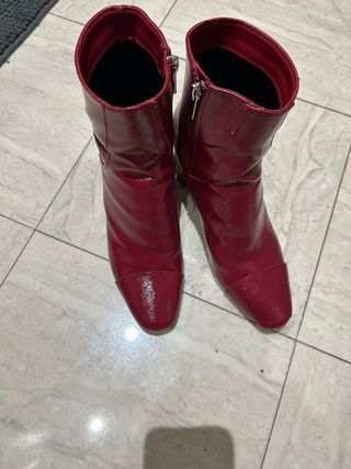 Botines rojos talla 39