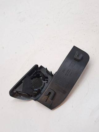 PLASTICO FORD FOCUS LIM. (CB8) (13)