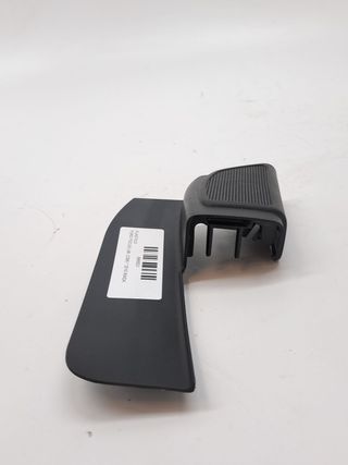 PLASTICO FORD FOCUS LIM. (CB8) (14)